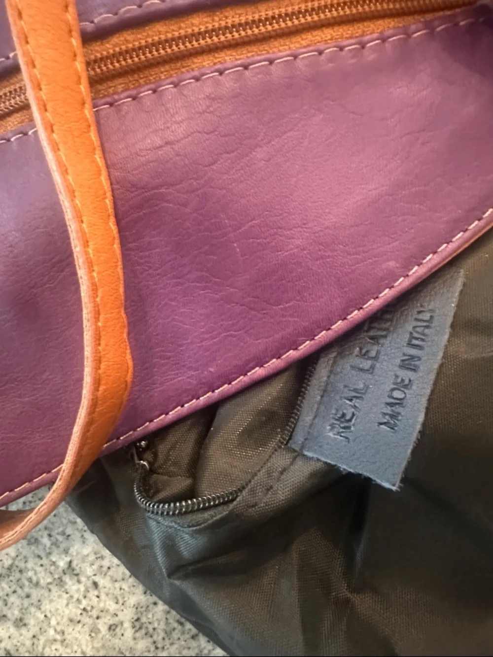 - 💜Italian leather purse!💜 - Picture 6 of 7